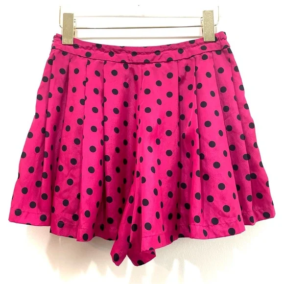 Forever 21 Hot Pink & Black Polka Dot High-Waisted Pleated Flared Pocket Shorts - Picture 4 of 11